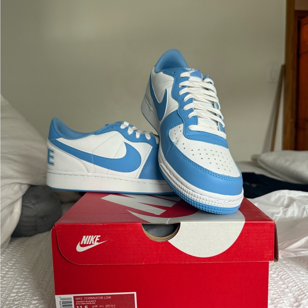 Nike Blue and White Classic Low-Top Sneakers